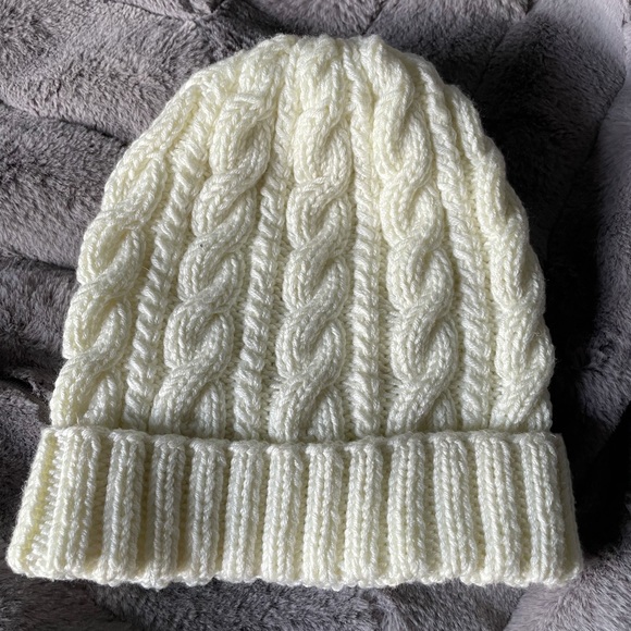 Women’s Wool Hat - Picture 1 of 1
